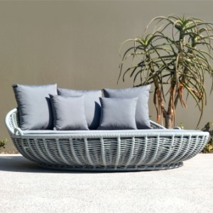 Clovelly Daybed lstyle lo res sq