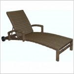 Selbourne lounger sq lo res