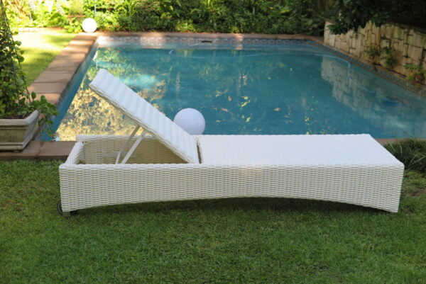 Houghton Lounger