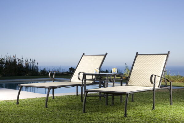 St Francis Lounger - Image 4