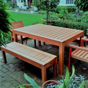 Saligna Bench