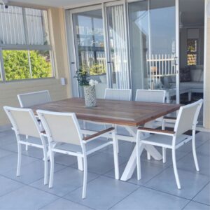 Riversdale Table